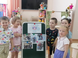 Участие во Всероссийской акции «Крепка семья – сильна Россия» Участие во Всероссийской акции «Крепка семья – сильна Россия».