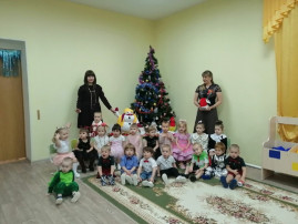 "Новогодний утренник" "Новогодний утренник".