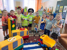 Первая «Декада дорожной безопасности» в ДОУ Первая «Декада дорожной безопасности» в ДОУ.