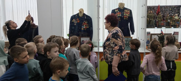 Музейный урок «День победы» Музейный урок «День победы».